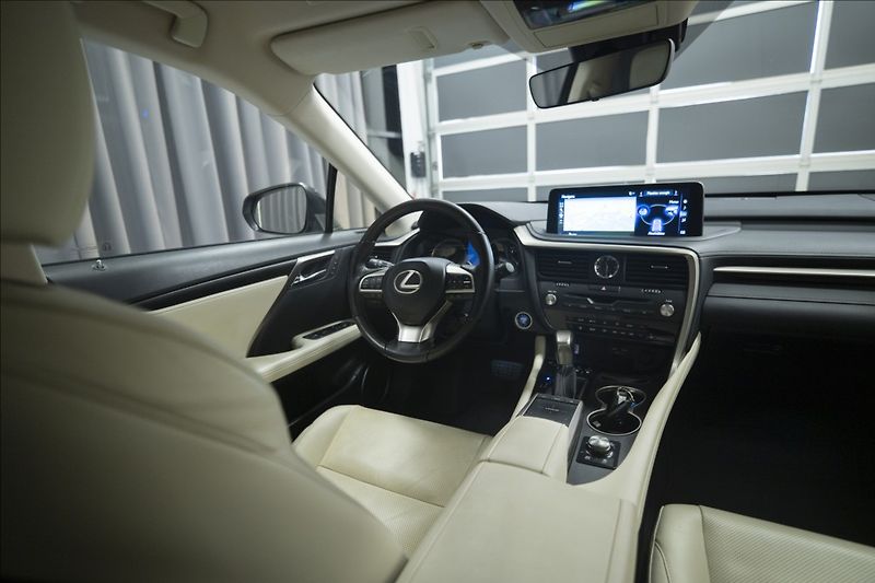 Lexus RX 3,5 AWD HYBRID 1. MAJITEL ČR - fotka 14 z 50