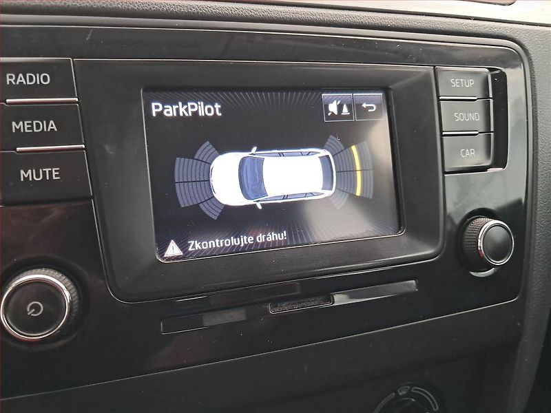 Škoda Rapid (2015) Ambition 1.6 TDI, Eko.zaplacen - fotka 17 z 17