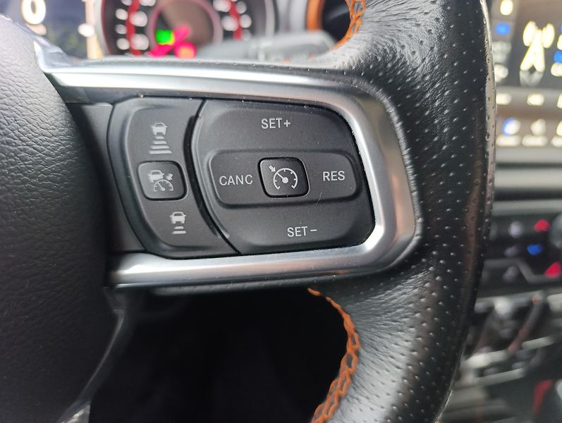Jeep Gladiator (2021) Mojave 3,6 V6 - fotka 21 z 26