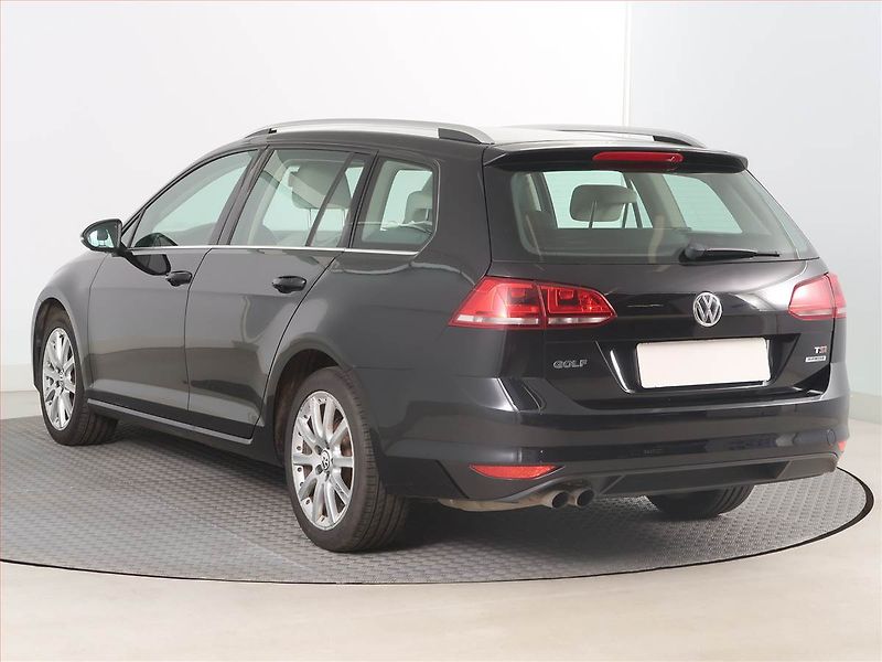 Volkswagen Golf (2014) Highline 1.4 TSI, Serv.kniha - fotka 4 z 16