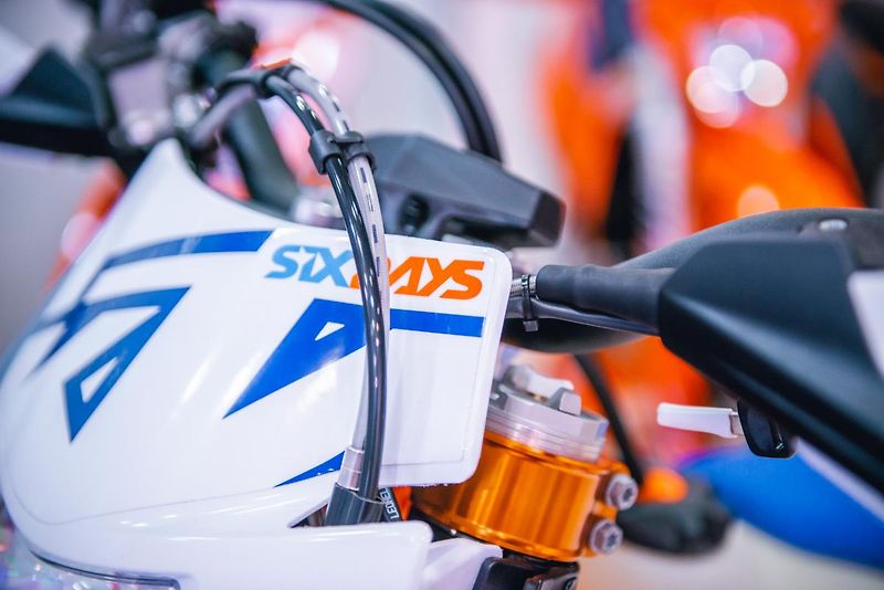 KTM 250 EXC SIX DAYS Nová 0MTH  - fotka 57 z 58