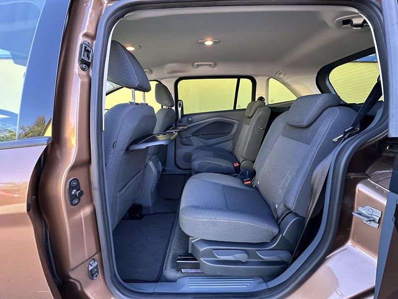 Ford Grand C-MAX (2014) TREND 1.0EB/92kW*2.Maj.*ČR*TZ  - fotka 26 z 36