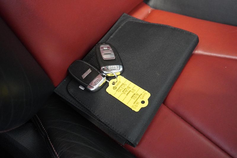 Audi S4 3.0 TFSI 333PS QUATTRO AUTOMAT - fotka 33 z 36