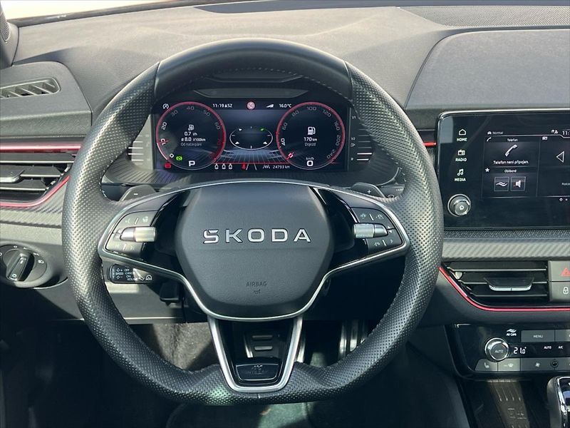 Škoda Kamiq 1,0 TSi 85kW 7DSG MONTE CARLO - fotka 15 z 31
