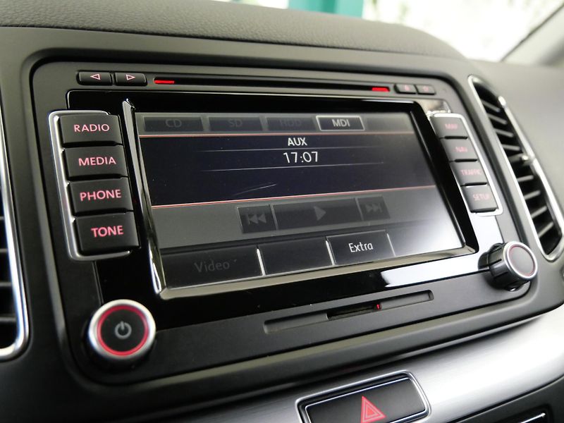 Volkswagen Sharan - fotka 19 z 27