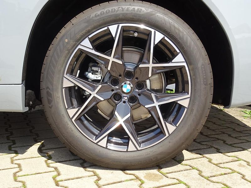 BMW X3 xDrive20d - fotka 7 z 7