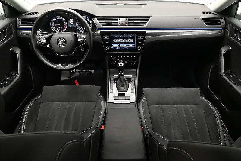 Škoda Superb 2,0 TDI 147 kW DSG 4x4 Style Z - fotka 15 z 30