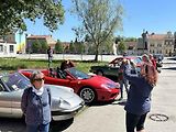 Kolonádu ovládla italská auta, na náměstí se dala ochutnat jihoevropská jídla.