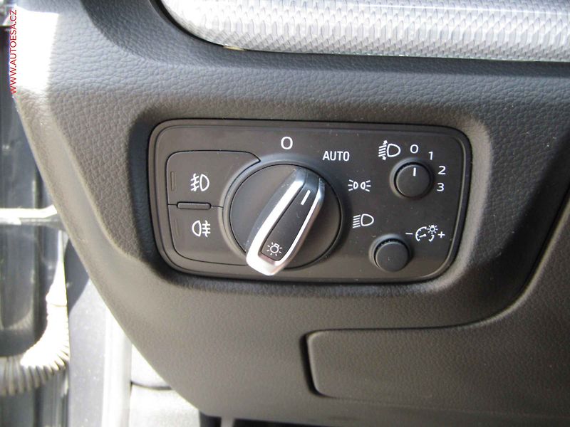 Audi A3 (2013) 1.4 TFSi, AT, navi, park - fotka 12 z 18