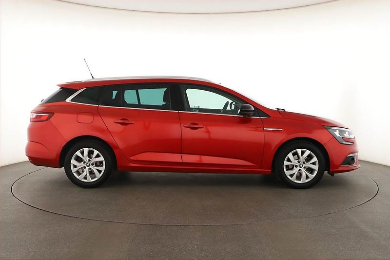 Renault Mégane (2018) Limited 1.6 SCe, Tempomat - fotka 6 z 13