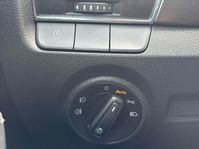 Škoda Fabia 1,0 TSI  Style 5kvalt ČR - fotka 26 z 26