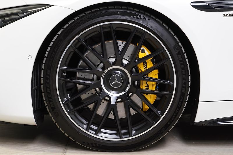 Mercedes-Benz SL 63AMG,4matic+,DPH,Záruka,ČR - fotka 12 z 40