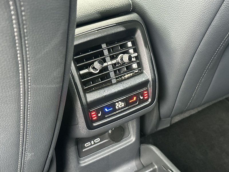 Škoda Kodiaq (2024) 2.0 TDI 4x4 DSG Exclusive Sele - fotka 26 z 33