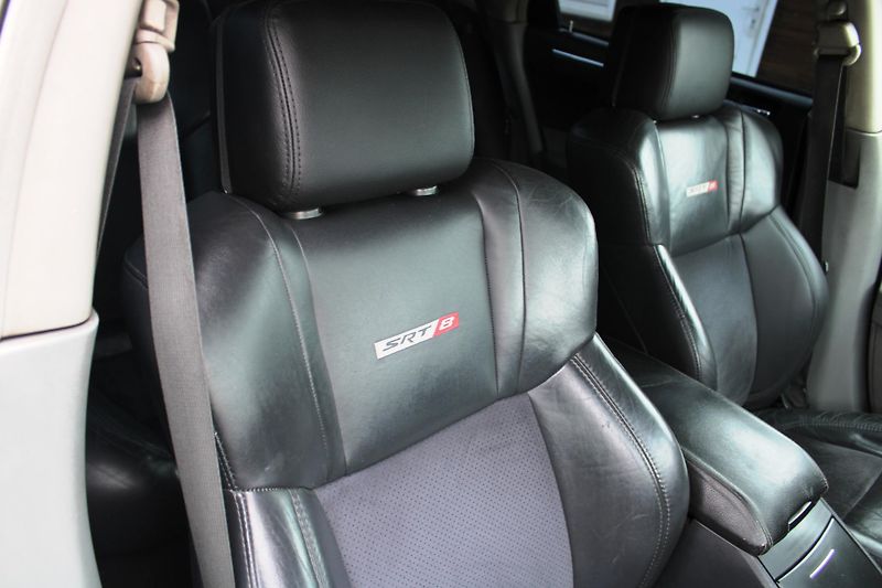 Chrysler 300C (2006) 3,0CRD KŮŽE XENON NAVI ALU 22 - fotka 17 z 19
