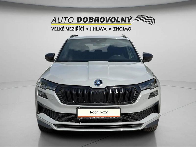 Škoda Karoq Sportline 1,5TSI 110kW DSG/P48 - fotka 12 z 24