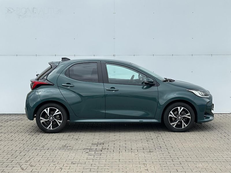 Toyota Yaris 1.5 HSD e-CVT Style - fotka 8 z 27