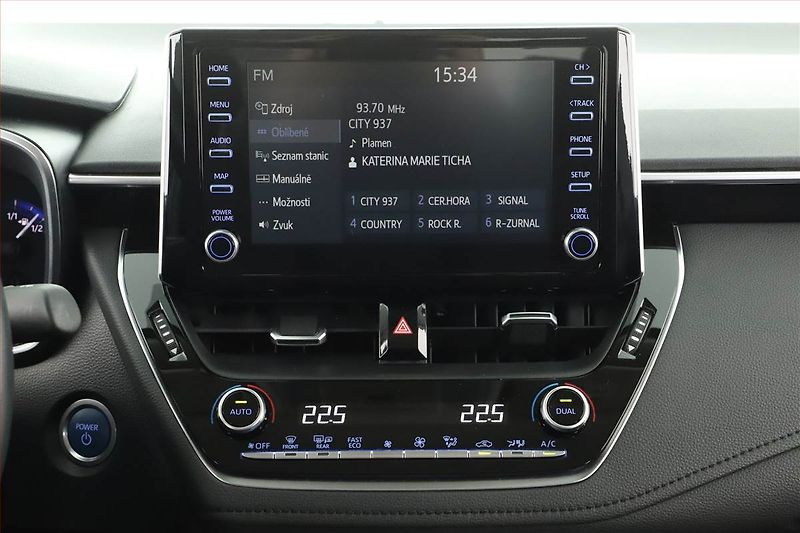 Toyota Corolla (2020) 1.8 Hybrid - fotka 12 z 15