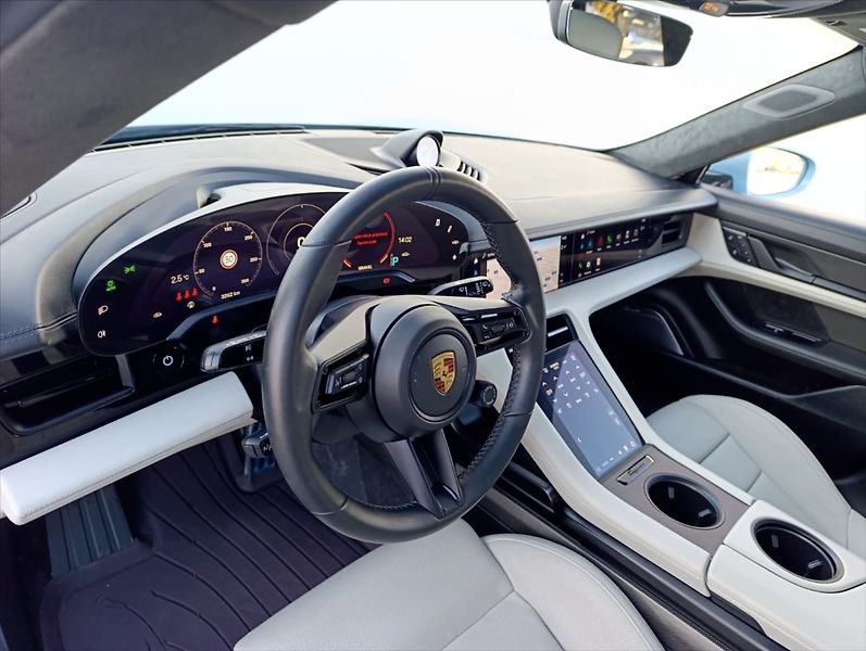 Porsche Taycan Turbo S 560kW Keramické Brzdy - fotka 13 z 47