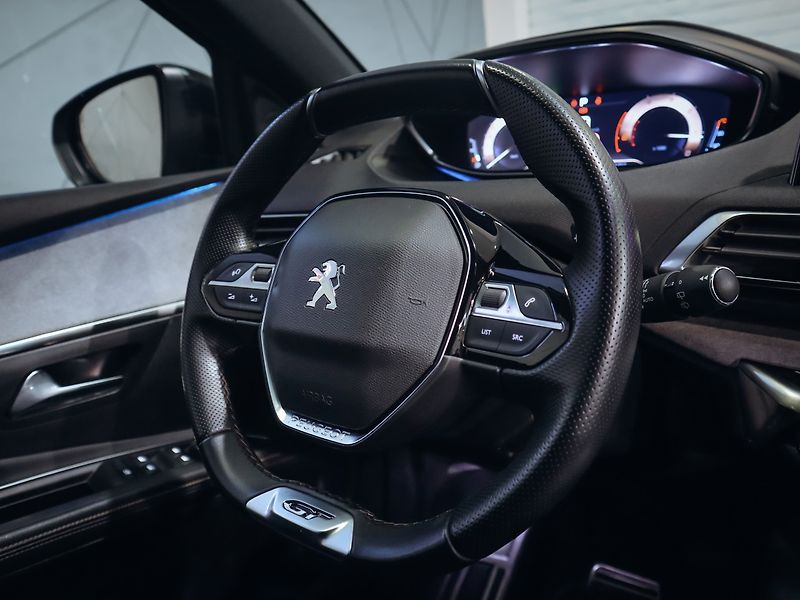 Peugeot 5008 2.0 BlueHDi EAT8 GT Line - fotka 30 z 32