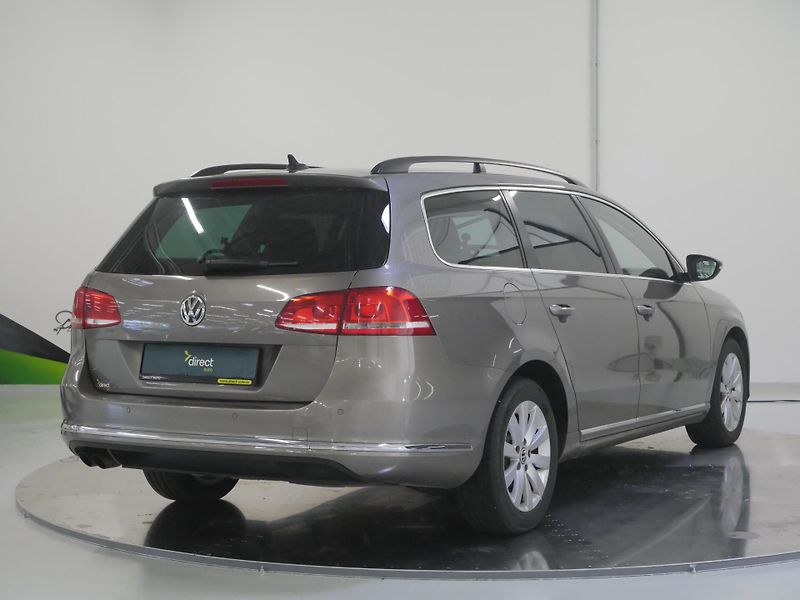 Volkswagen Passat - fotka 2 z 25