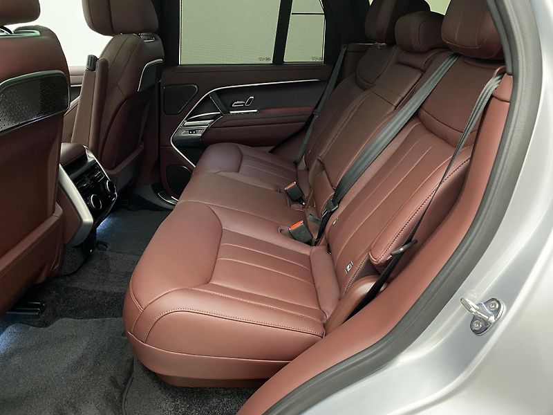 Land Rover Range Rover P550e AUTOBIOGRAPHY REZERVACE - fotka 6 z 83