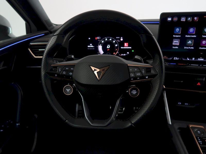 Cupra Leon (2025) ST 1.5 eTSI 110KW DSG - fotka 16 z 43