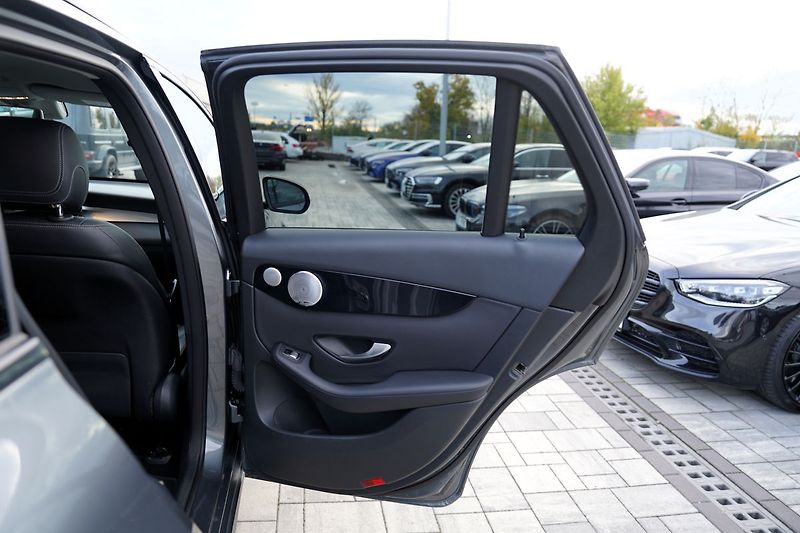 Mercedes-Benz GLC 220d 4Matic/facelift - fotka 20 z 42