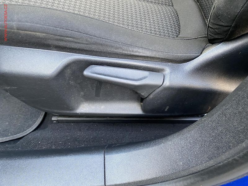 Peugeot 308 (2018) 1.2 PT, 2.maj,ČR, Active, - fotka 14 z 15