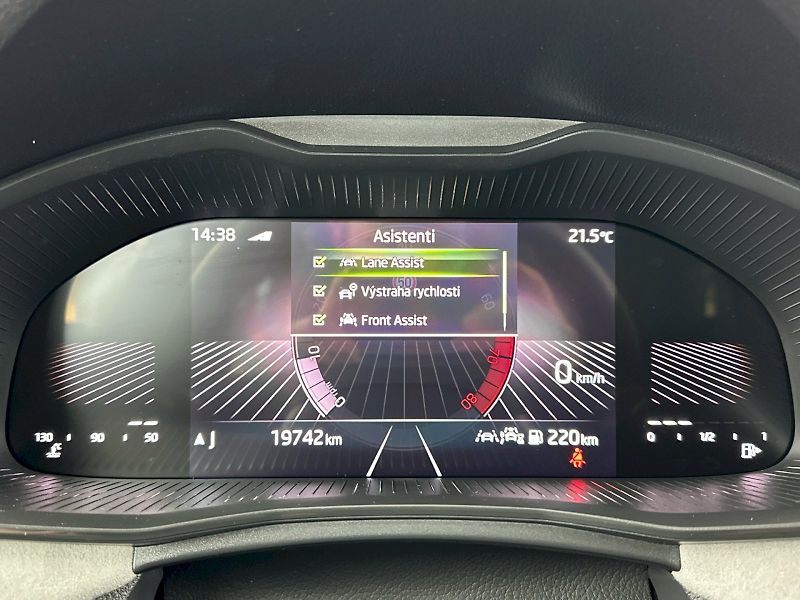 Škoda Scala (2025) 1.0TSI 85kW Top Selection - fotka 10 z 32