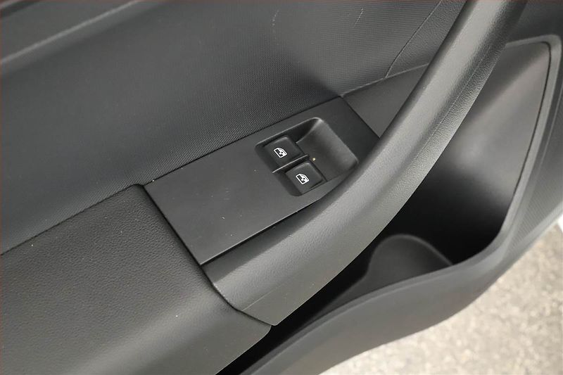 Seat Toledo (2018) 1.0 TSI, Serv.kniha, Tempomat - fotka 13 z 13