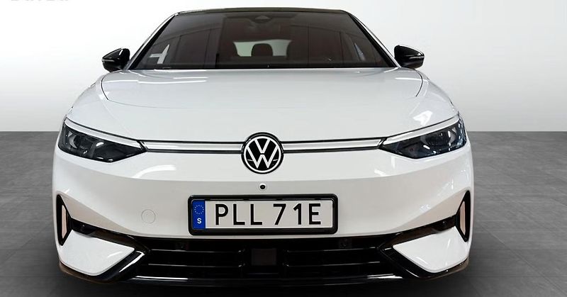 Volkswagen ID.7 Pro SoH 100% 360k Masáž Tažné  - fotka 5 z 14