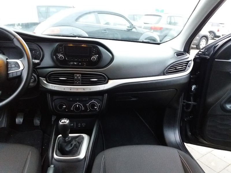 Fiat Tipo 1.3JTD,70kW,SERVI.KNÍŽKA,KLIMA - fotka 10 z 21