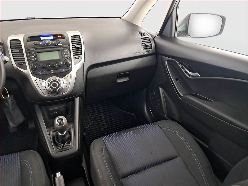 Hyundai ix20 (2013) 1.4 CVVT, ČR,1.maj - fotka 8 z 16
