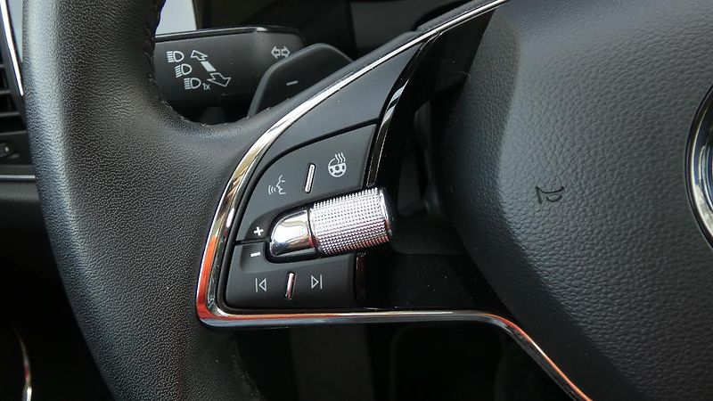 Škoda Kodiaq 2.0 TDI 110 kW L&K 4x4 DSG - fotka 12 z 27