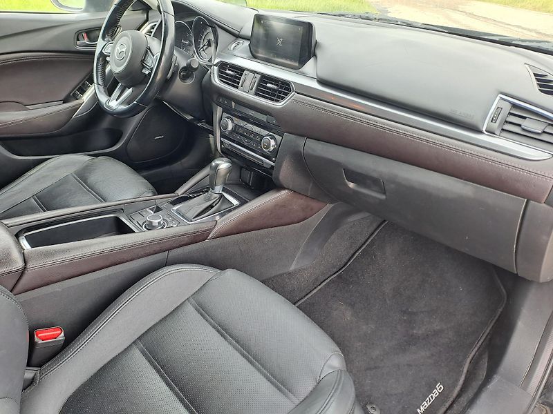 Mazda 6 (2016) 2.2 4x4 SKYACTIV 129 KW - fotka 13 z 31