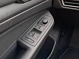 Volkswagen Golf (2021) Style 1.5 eTSI - náhled 17