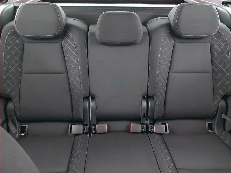 Škoda Karoq (2019) 1.6 TDI, Serv.kniha - fotka 10 z 19