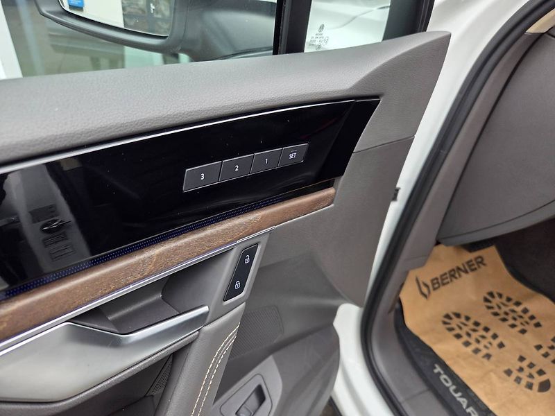 Volkswagen Touareg (2019) 3.0 TDI 210kW Vztduch/Noční vi - fotka 11 z 44