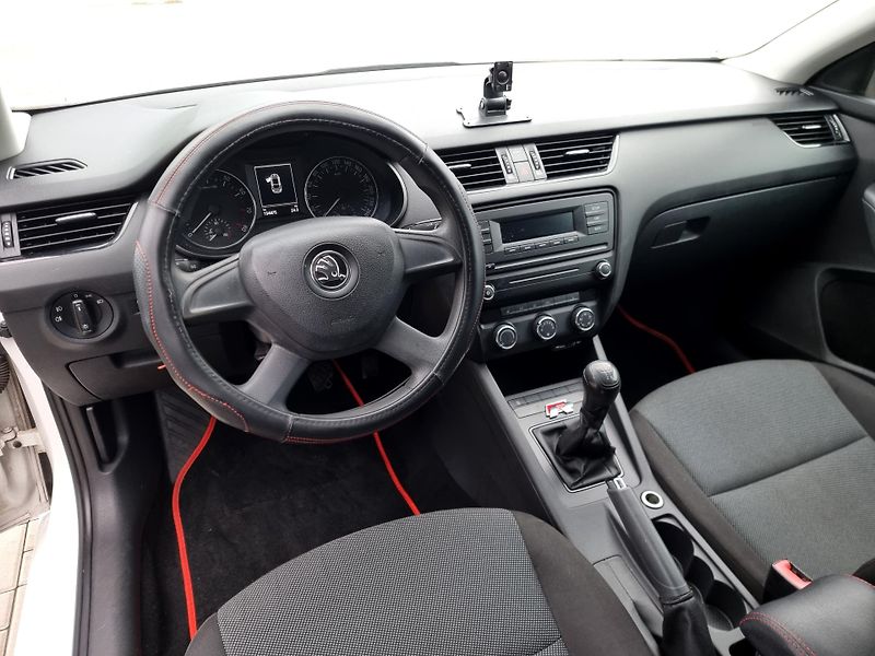 Škoda Octavia (2013) - fotka 8 z 20