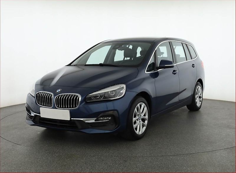BMW Řada 2 (2021) 216d Gran Tourer, Automat - fotka 2 z 19