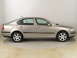 Škoda Octavia (2008) Elegance 1.6, Serv.kniha - náhled 6