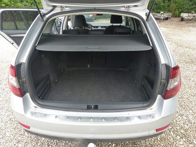 Škoda Octavia 2.0 TDI DSG - fotka 11 z 19