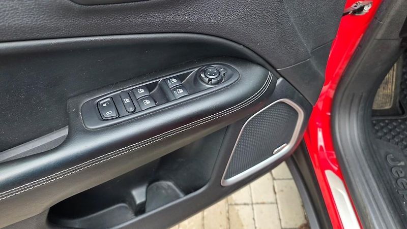 Jeep Compass (2021) 1.3i Turbo 110 kW Limited S AT - fotka 21 z 40