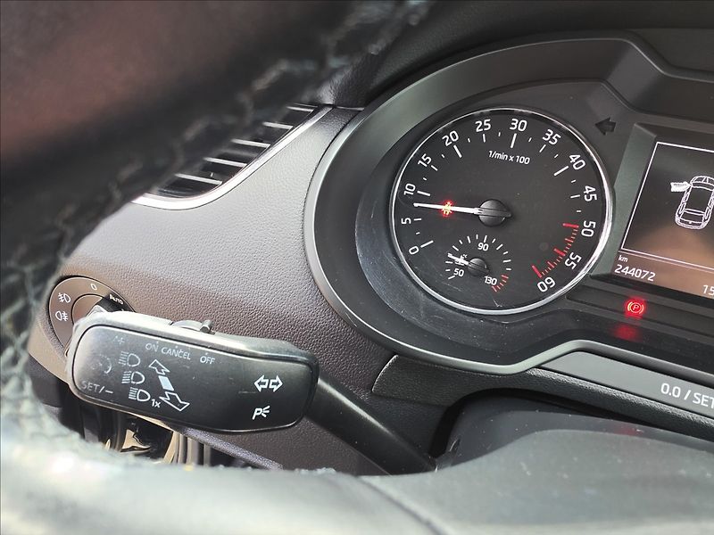 Škoda Ostatní 1,6 TDi 4x4 Ambition STK - fotka 17 z 46