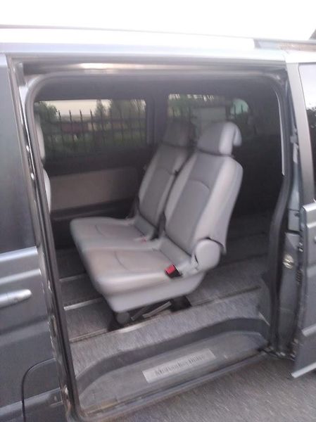 Mercedes-Benz Viano (2012) - fotka 11 z 15