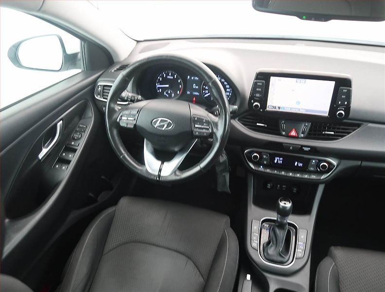 Hyundai i30 (2018) Style 1.4 T-GDI, Automat - fotka 7 z 17