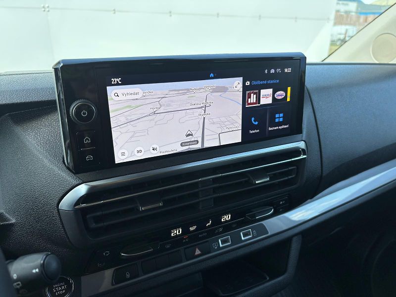 Toyota ProAce Verso 2,0 D-4D 8AT L2 Family Webasto - fotka 18 z 27