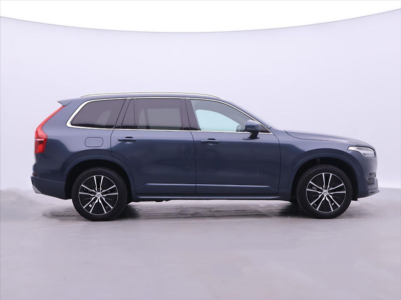 Volvo XC90 2,0 D5 173 kW AWD Momentum DPH - fotka 8 z 39