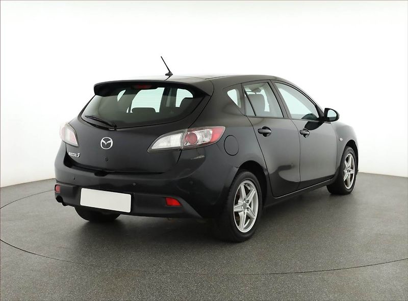 Mazda 3 (2011) 1.6 DI Turbo, nová STK - fotka 5 z 16