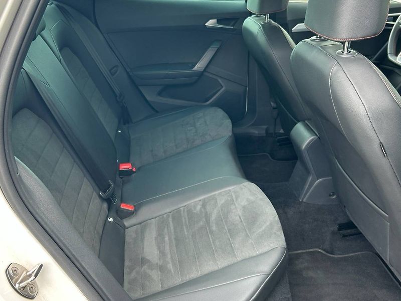 Seat Arona (2023) 1.0 TSI 7DSG FR - fotka 24 z 28